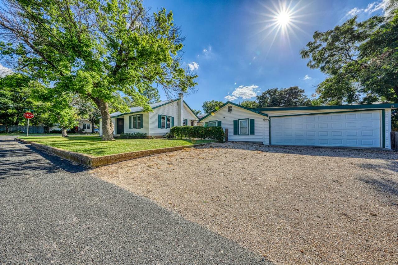 Villa Tranquility Corner Fredericksburg Exterior foto