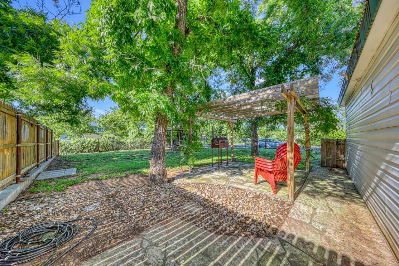 Villa Tranquility Corner Fredericksburg Exterior foto